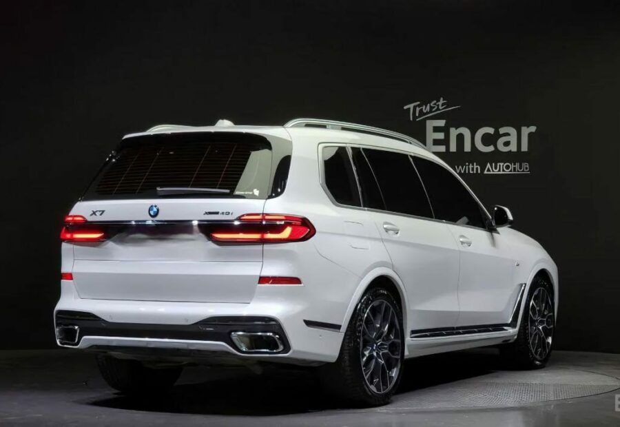 BMW X7
