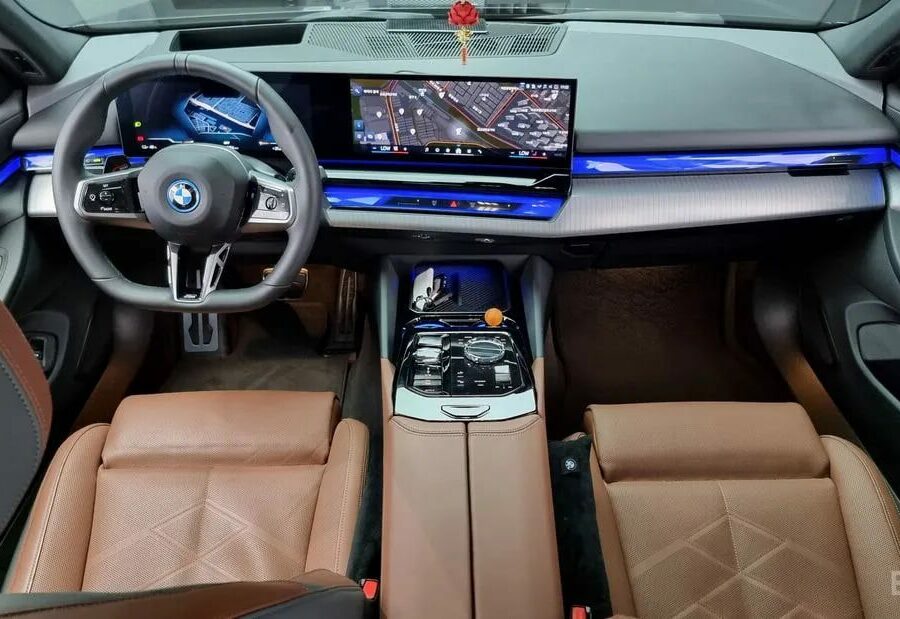 BMW I5
