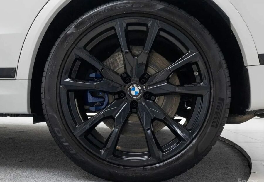 BMW X7 M60i xDrive