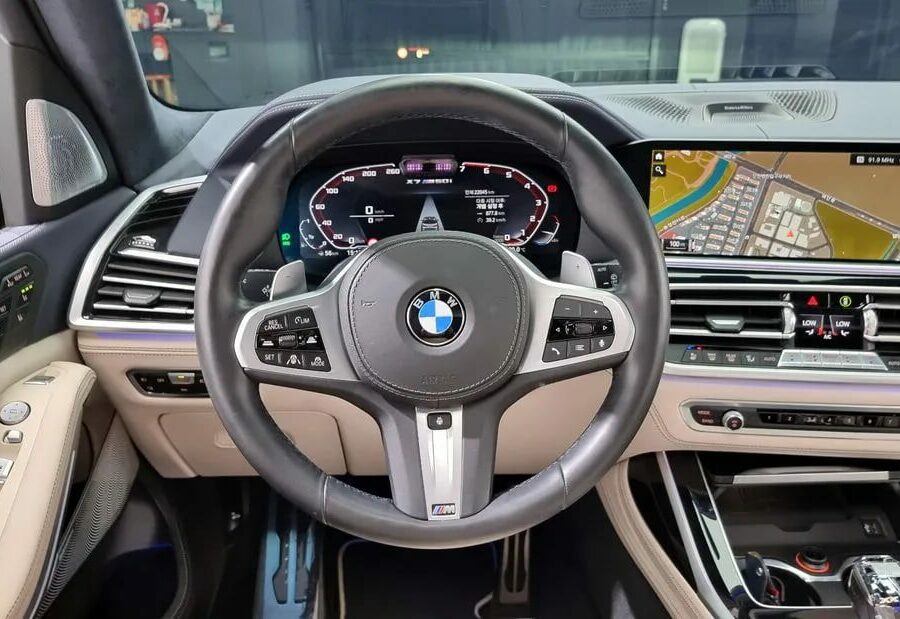 BMW X7