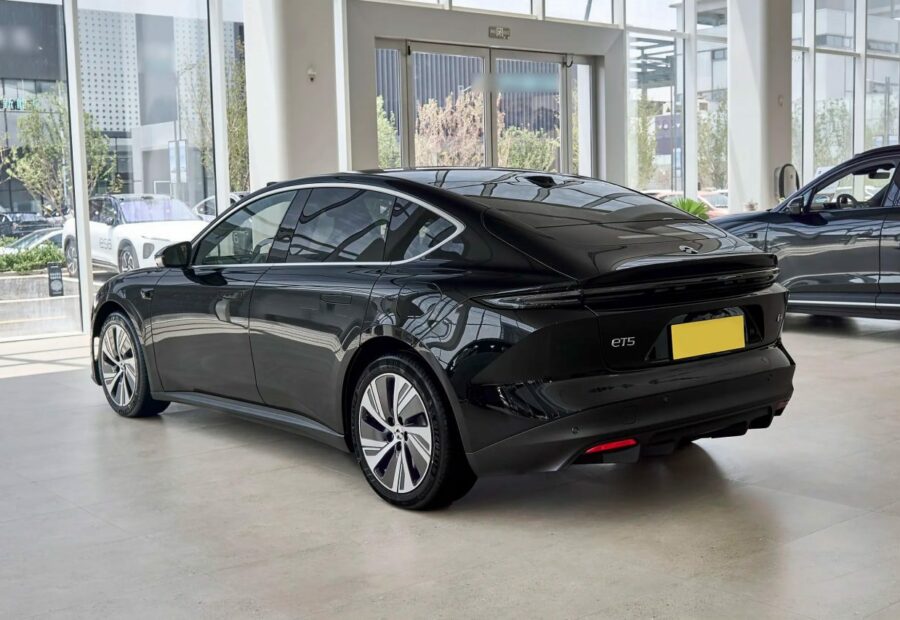 Nio ET5