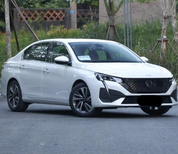 Peugeot 408 2022