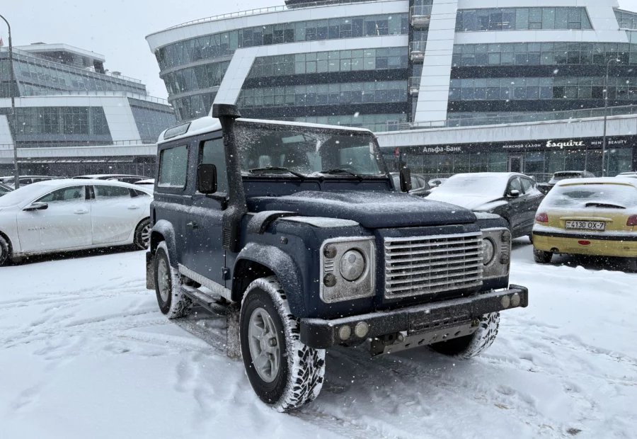 Land Rover Defender