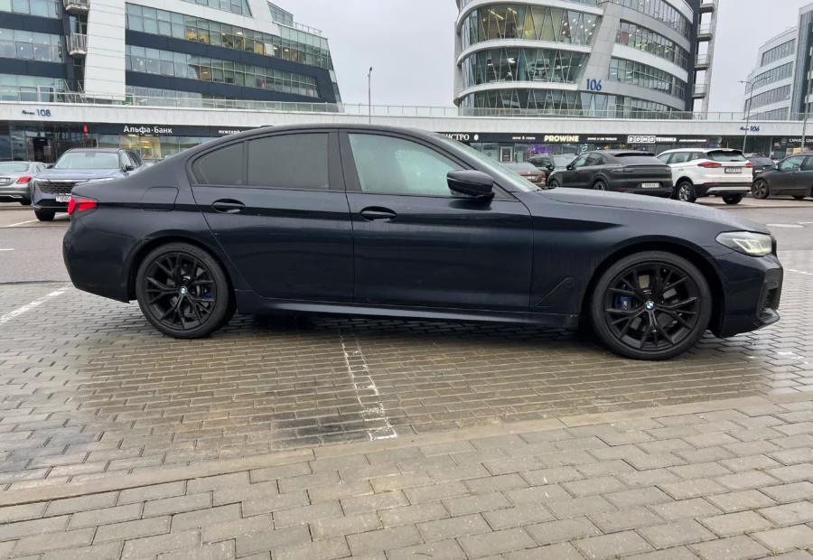 BMW 530i