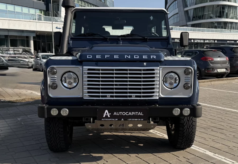 Land Rover Defender