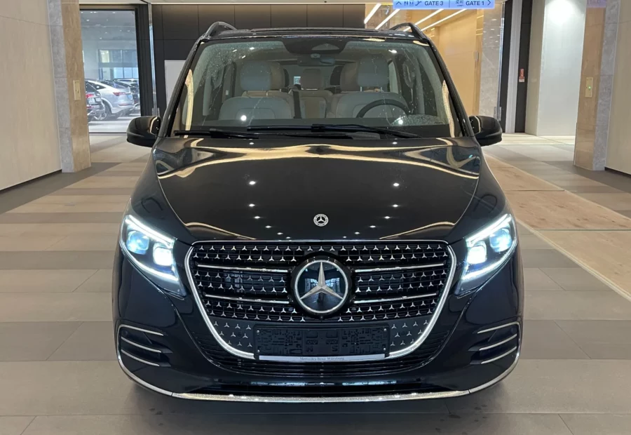 Mercedes V-Class V300