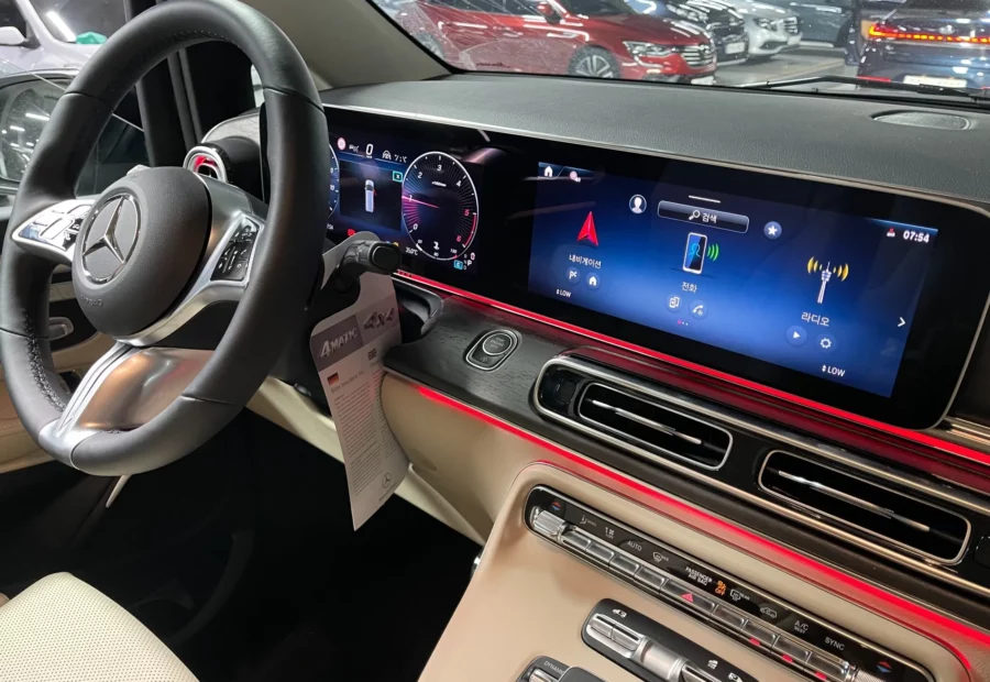 Mercedes V-Class V300