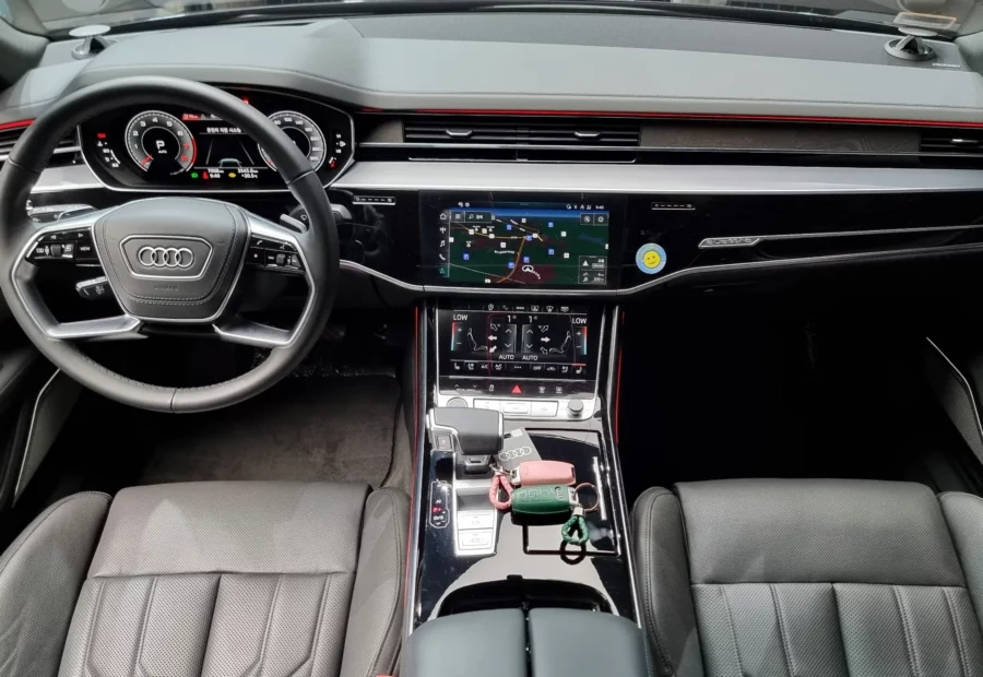 Audi A8