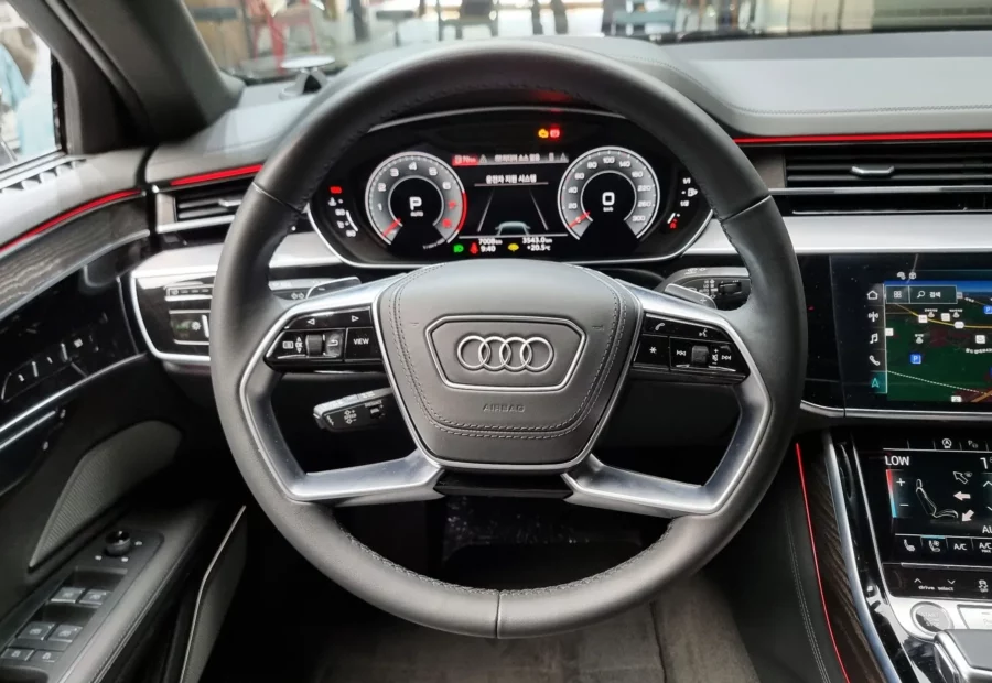 Audi A8