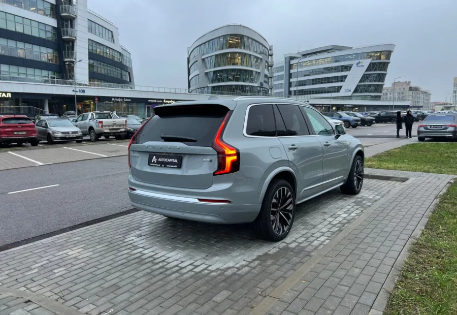 Volvo XC90