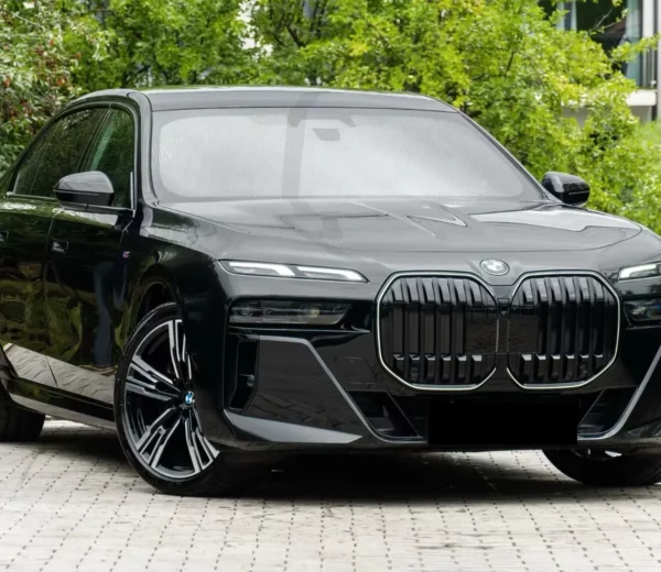 BMW 740d 2025 xDrive Bowers & Wilkins M sport