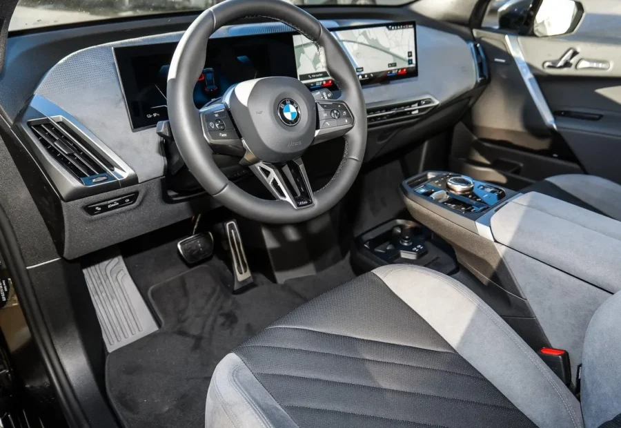 BMW iX