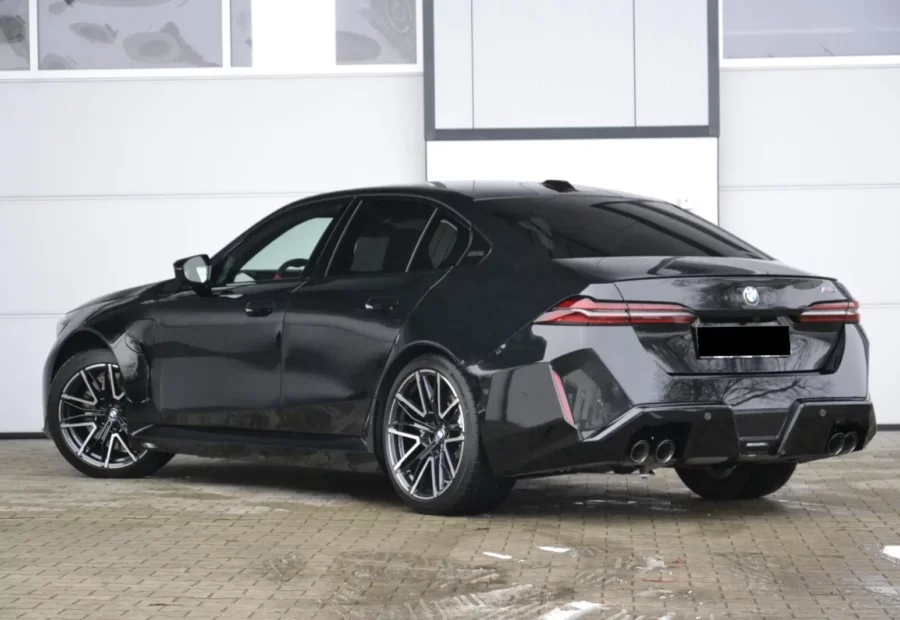 BMW M5