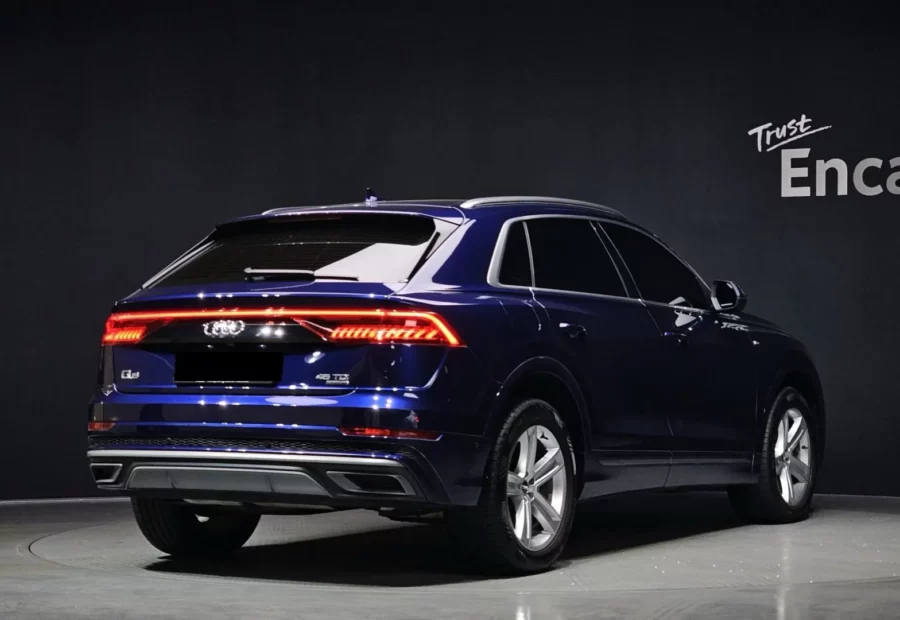 Audi Q8