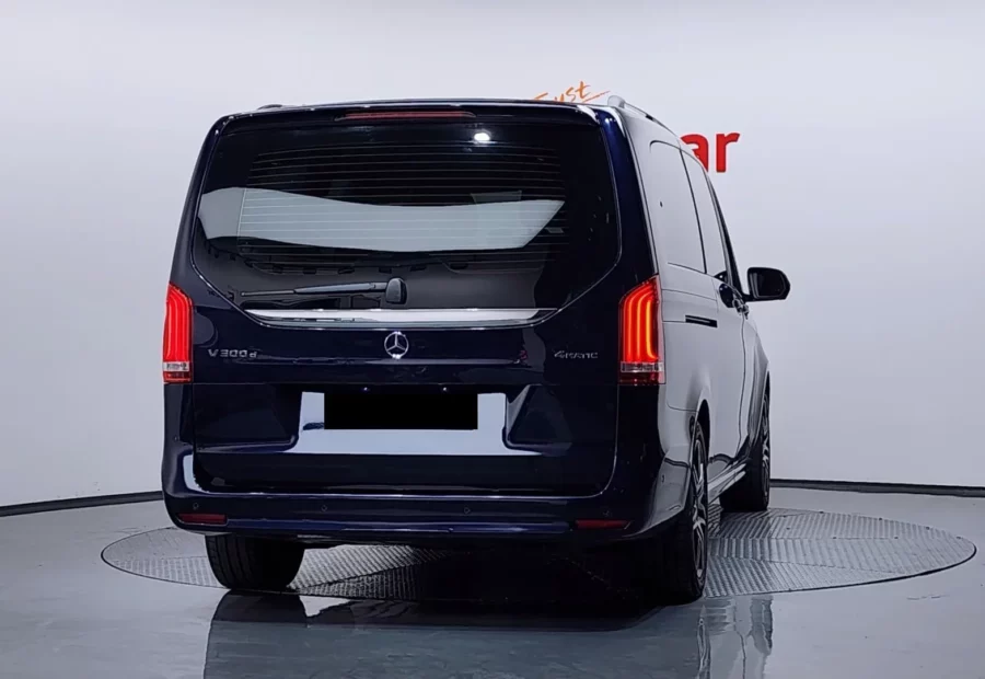 Mercedes V-Class V300