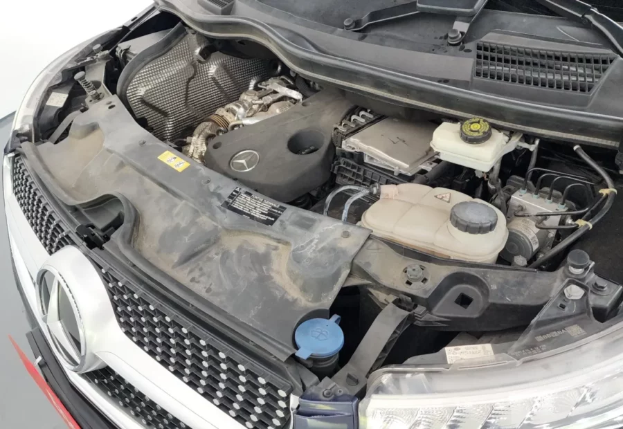 Mercedes V-Class V300