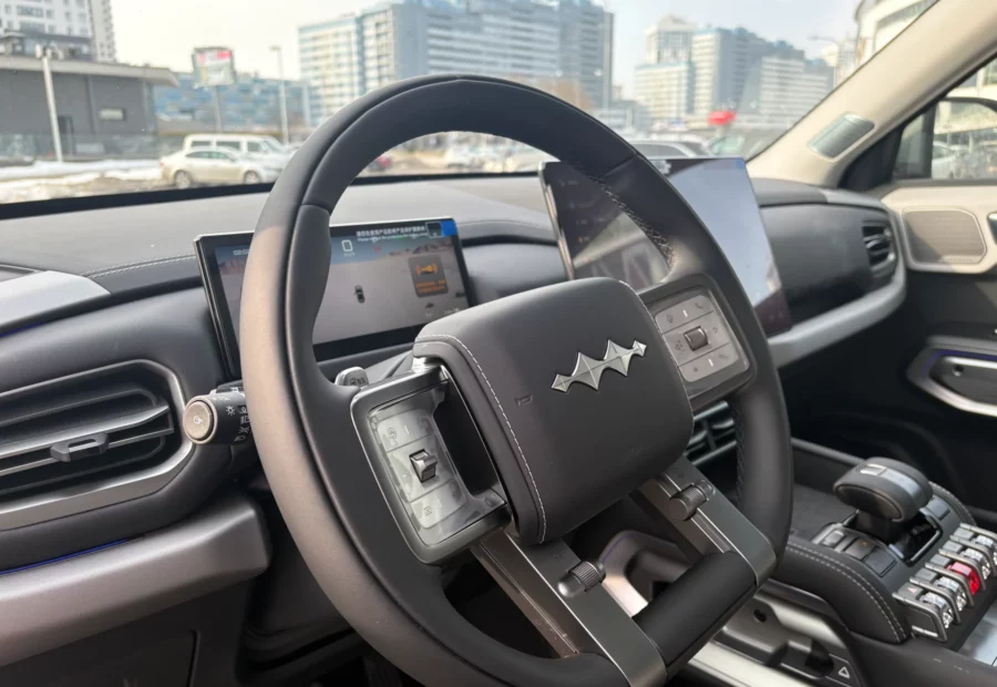 BYD Fangchenbao Leopard 3