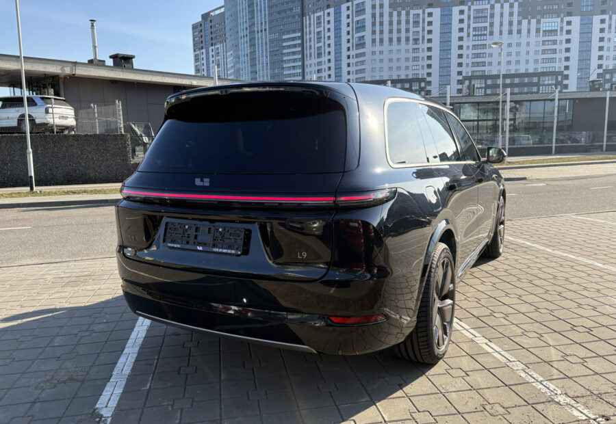 Li Auto L9