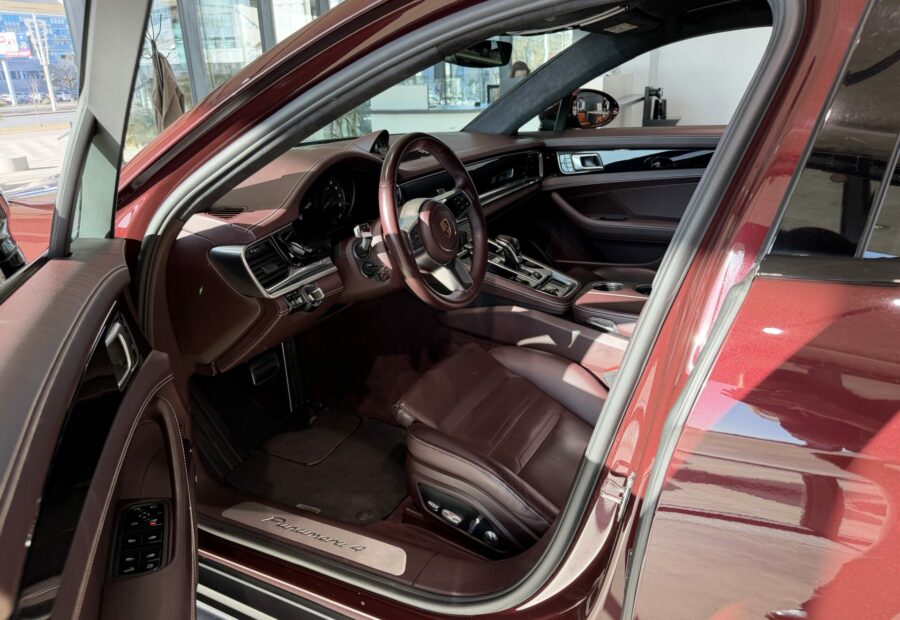 Porsche Panamera I 4