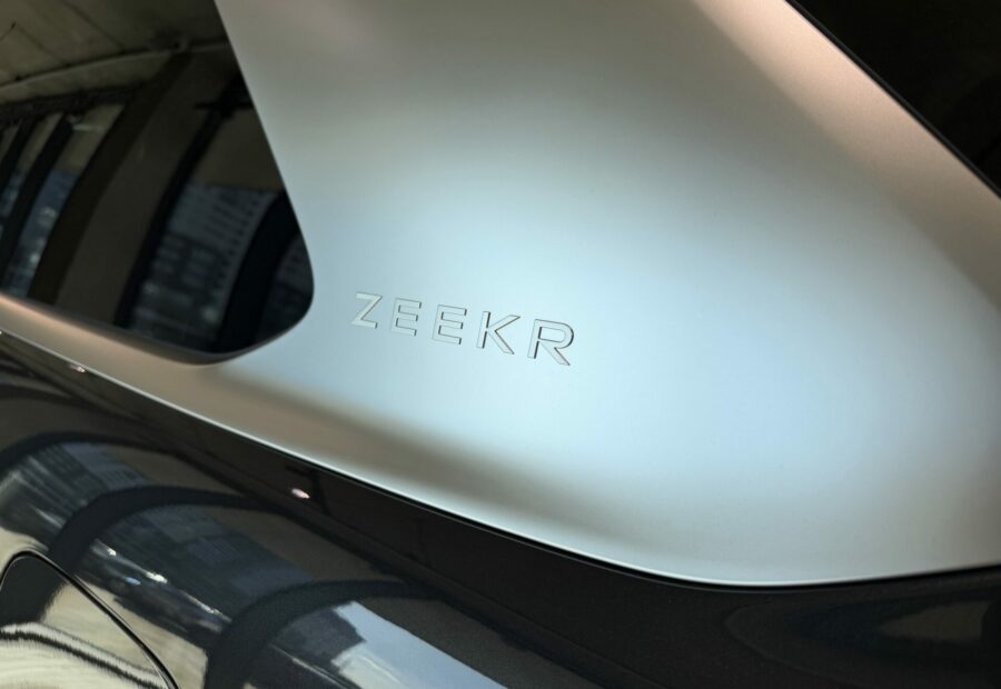 ZEEKR 9X