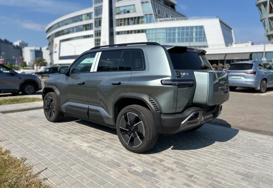 BYD Fangchenbao Leopard 3