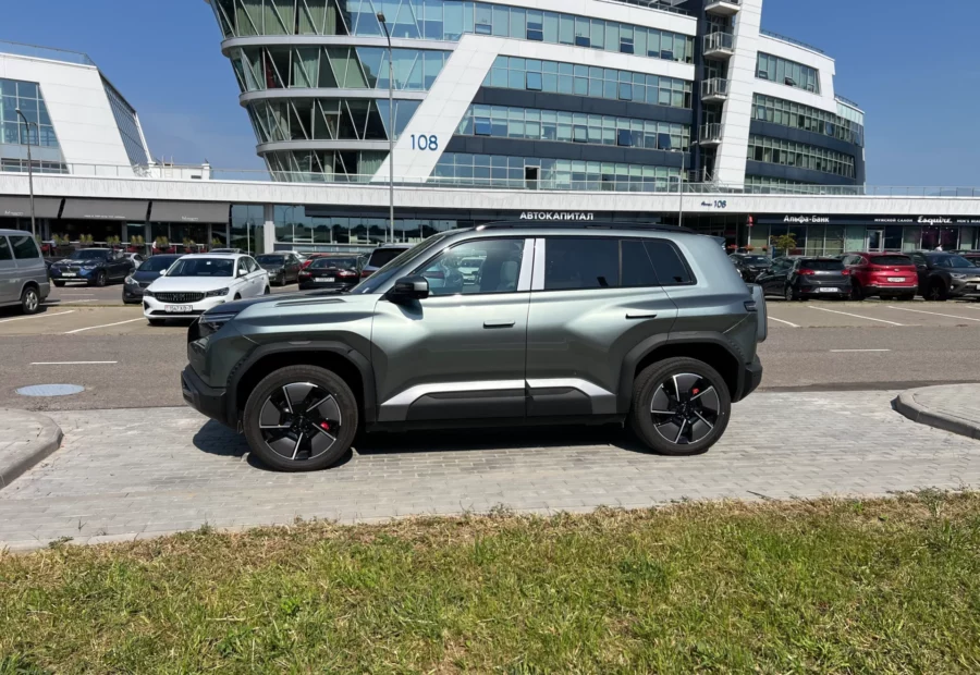 BYD Fangchenbao Leopard 3