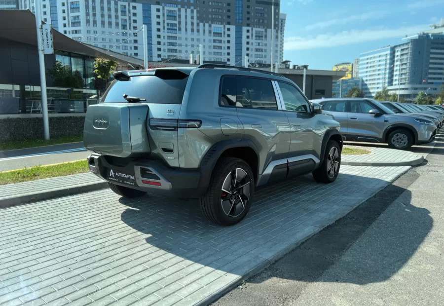 BYD Fangchenbao Leopard 3