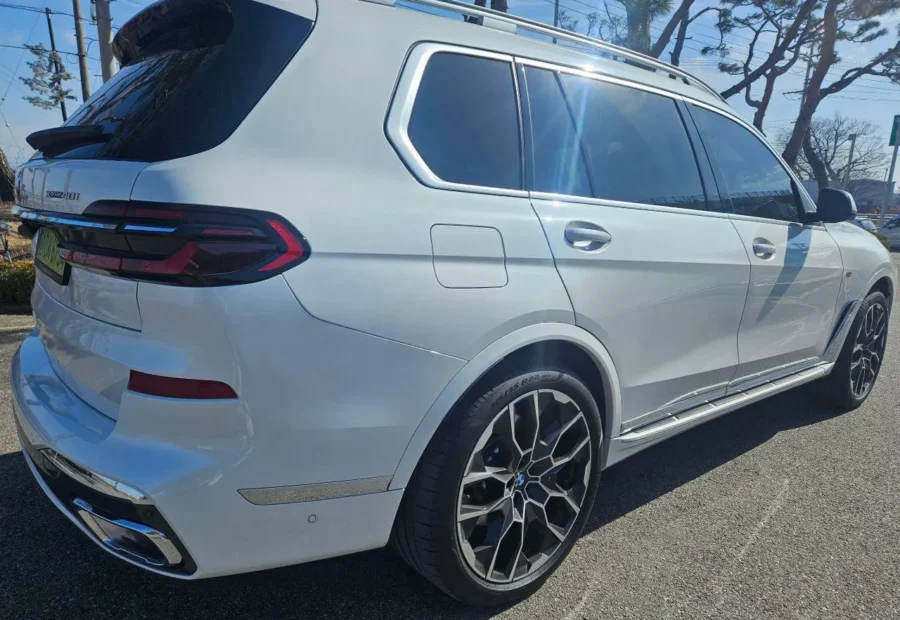 BMW X7