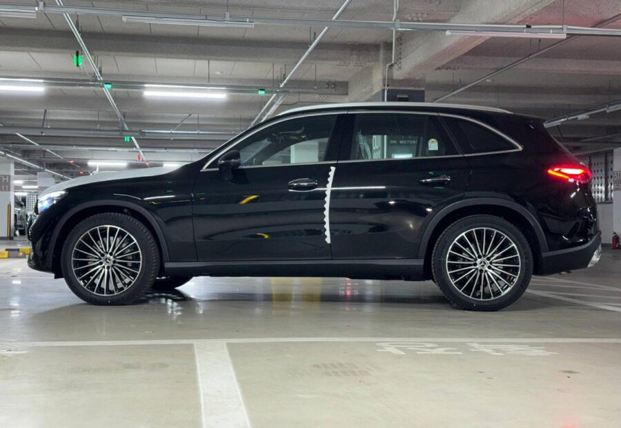Mercedes GLC300