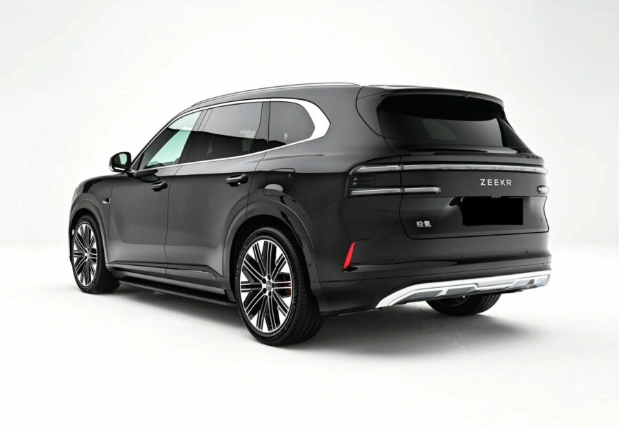 ZEEKR 8X