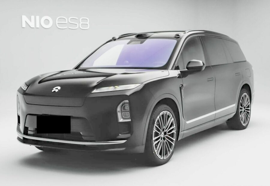 Nio ES8