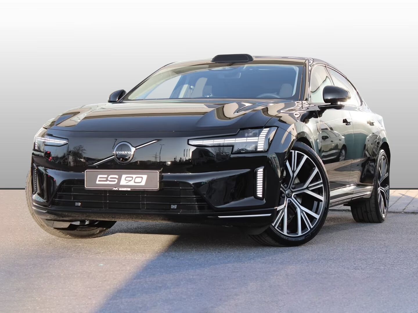 Volvo ES90 Ultra 2026