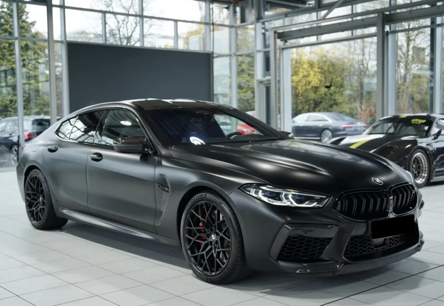 BMW M8