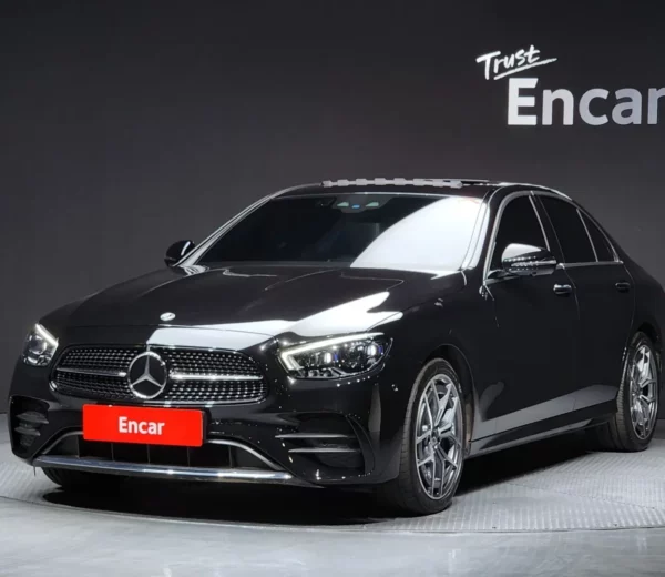Mercedes-Benz E-Class W213 E220d 4MATIC AMG Line 2022