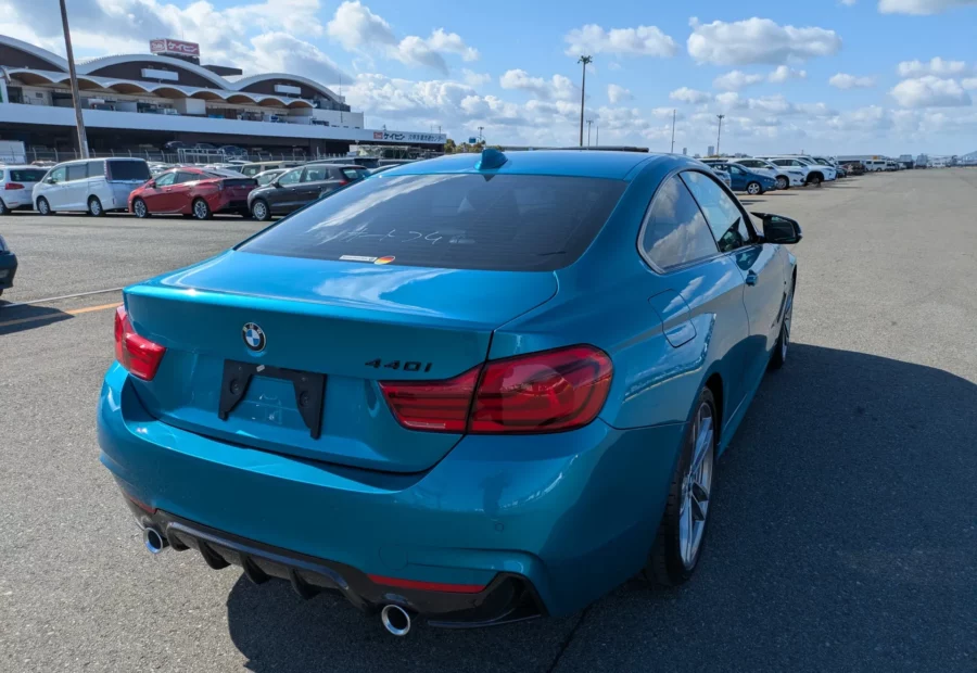 BMW 440i