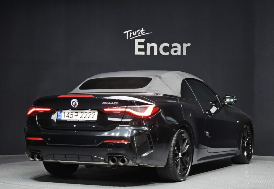 BMW M440i