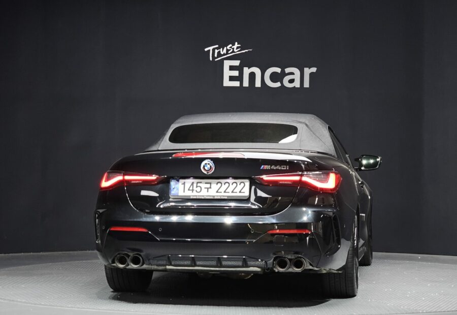 BMW M440i