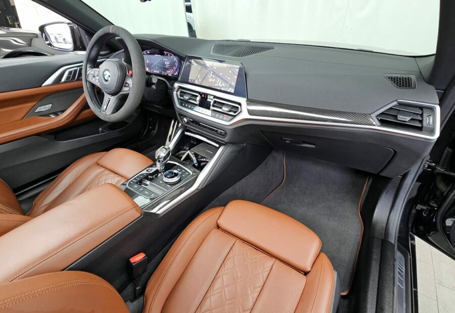BMW M440i