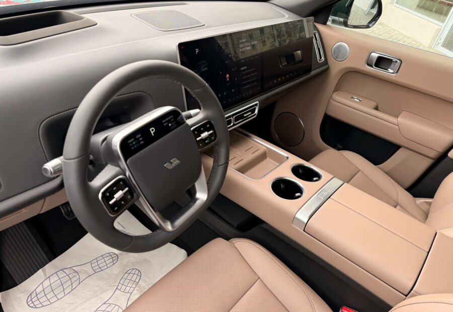 Li Auto L7