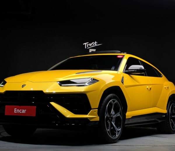 Lambroghini Urus 4.0 v8 S