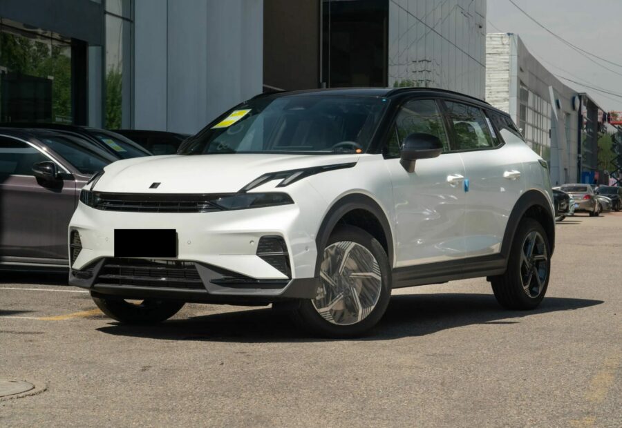 Lynk & Co 06