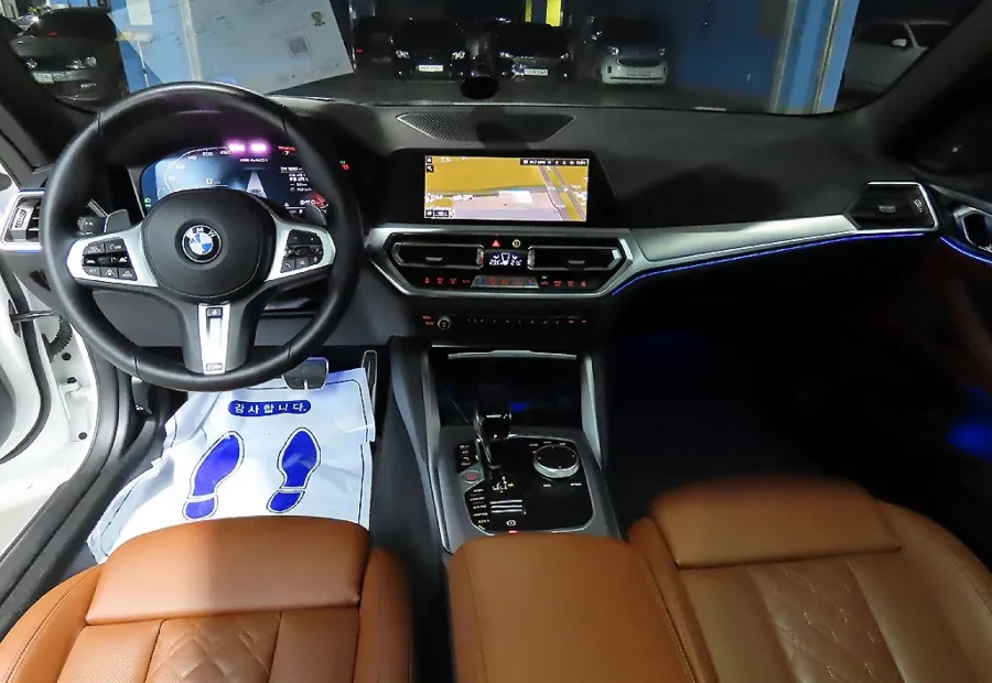 BMW M440i