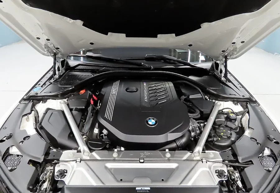 BMW M440i