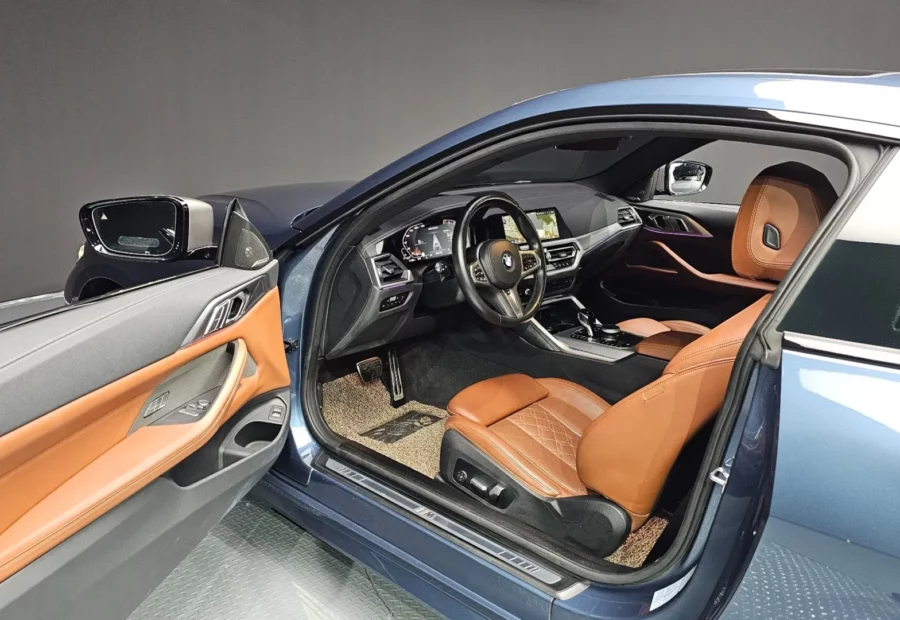 BMW M440i