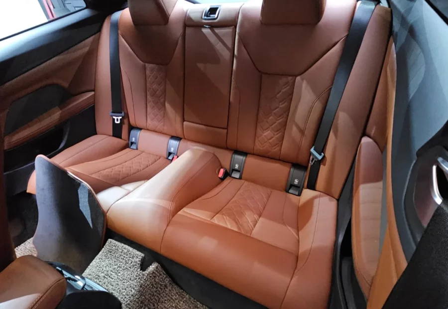BMW M440i