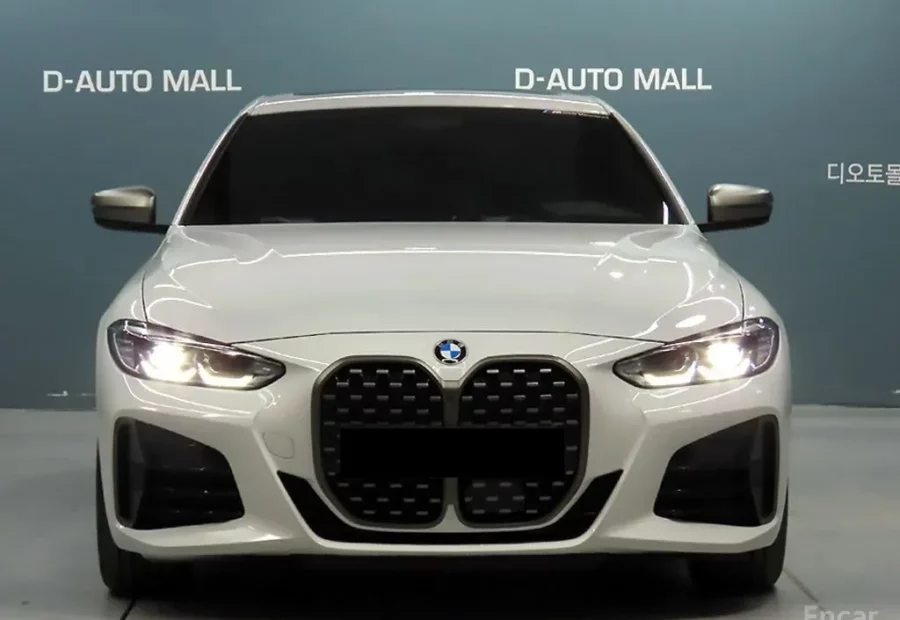 BMW M440i