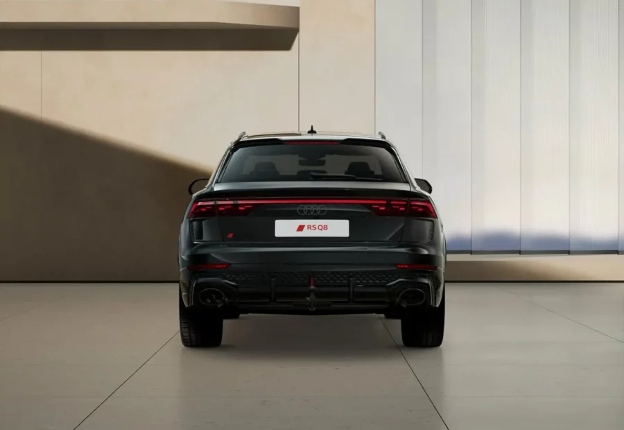 Audi RSQ8