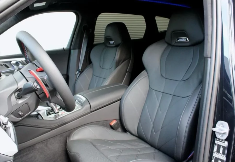 BMW XM