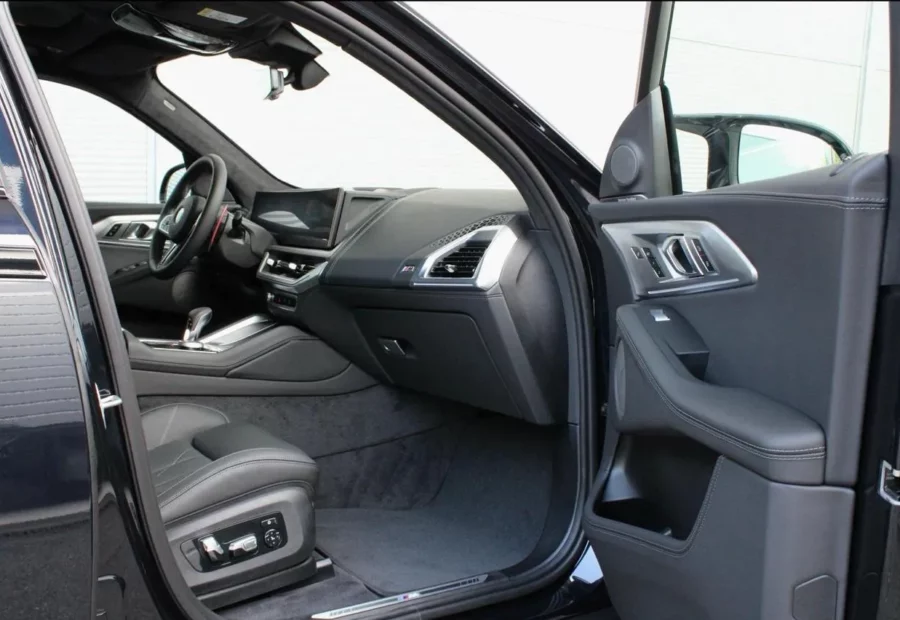 BMW XM