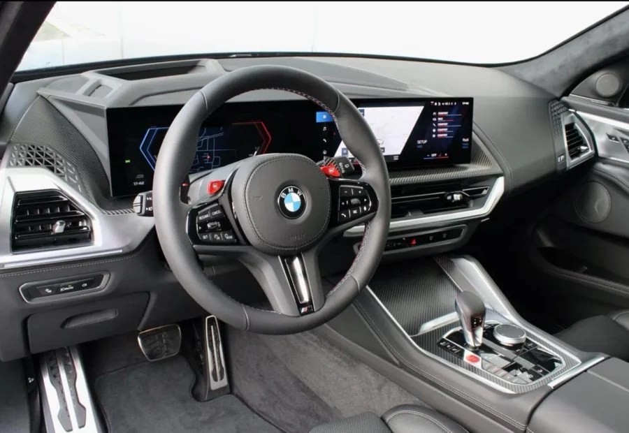 BMW XM